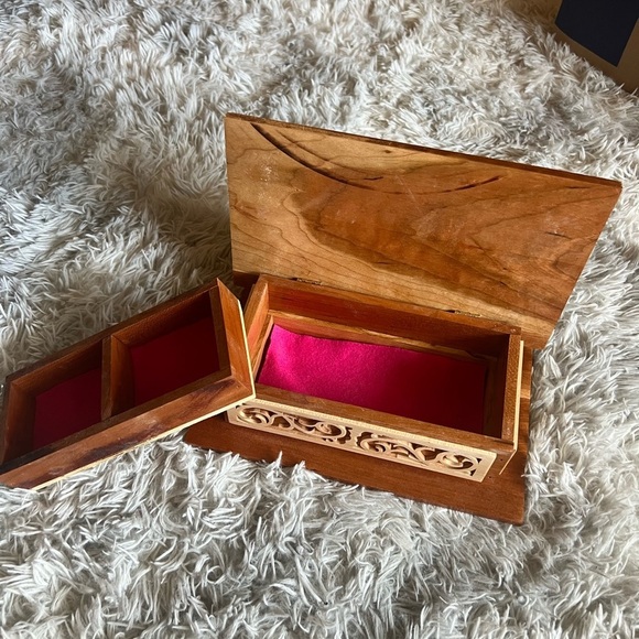 NWOT Handmade jewelry box with removable inner compartments - Picture 3 of 5